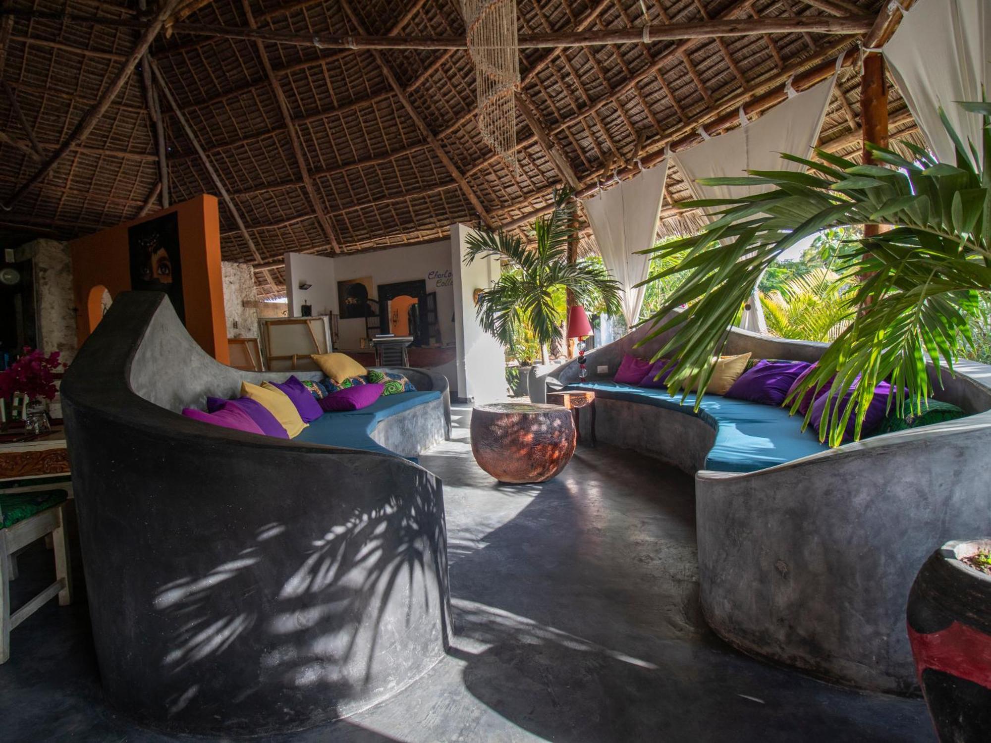 Tropical Boutique Hotel & Resto Pingwe Exterior photo