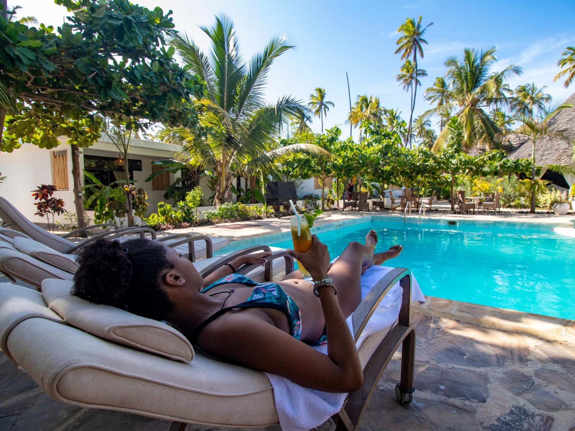Tropical Boutique Hotel & Resto Pingwe Exterior photo